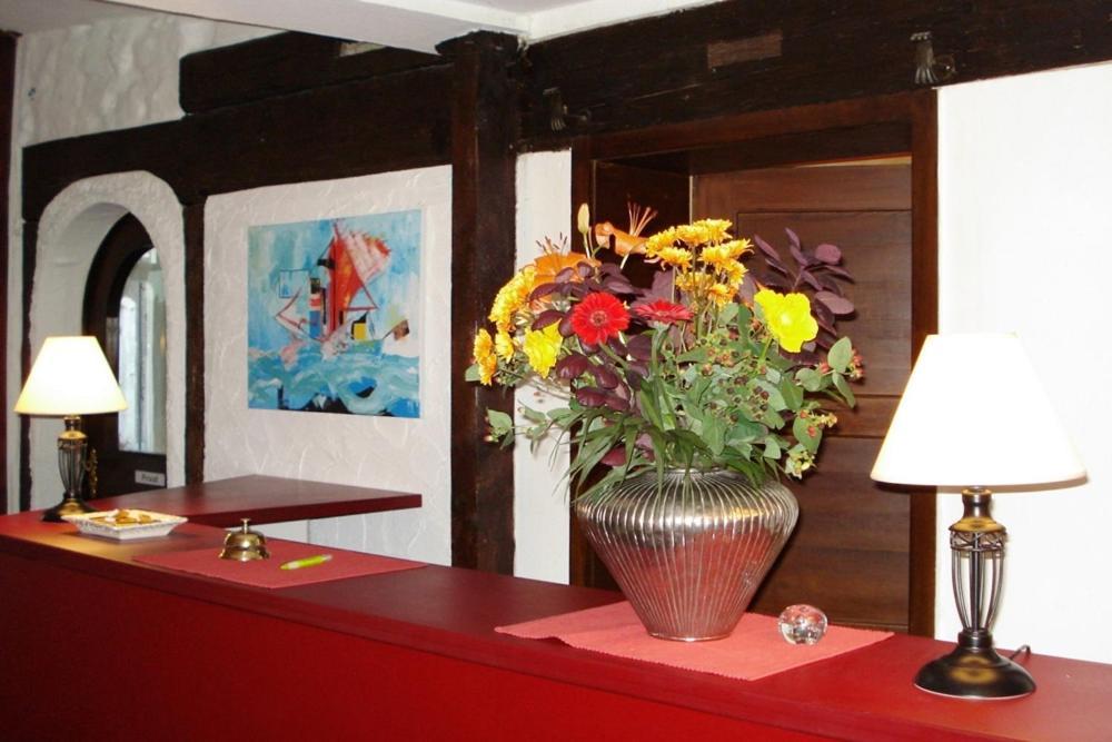 Hotel Zum Roemer อูเบอร์ลิงเงน ภายนอก รูปภาพ